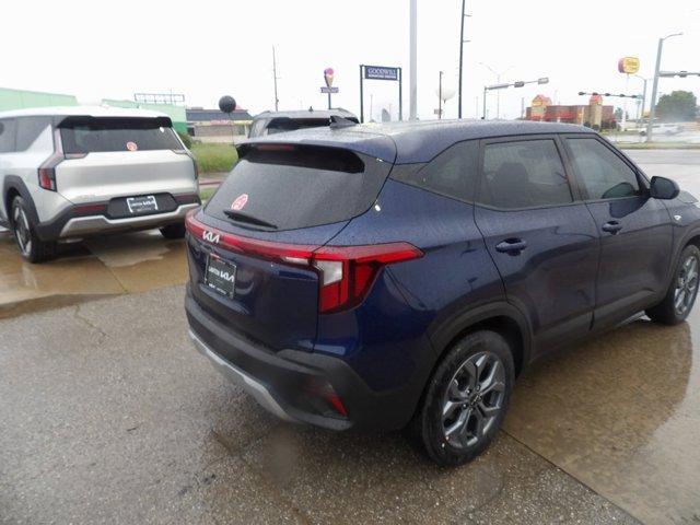 new 2026 Kia Seltos car, priced at $24,034