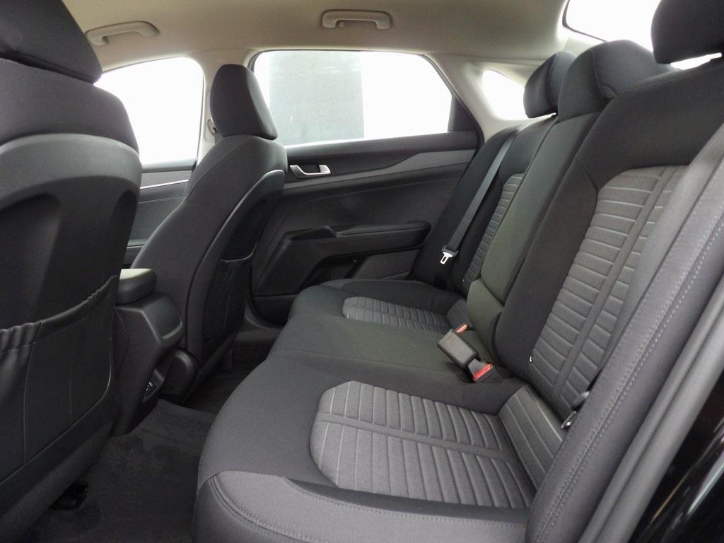 new 2025 Kia K5 car, priced at $27,080