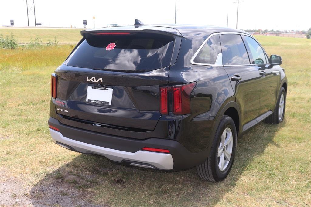 new 2025 Kia Sorento car, priced at $33,590