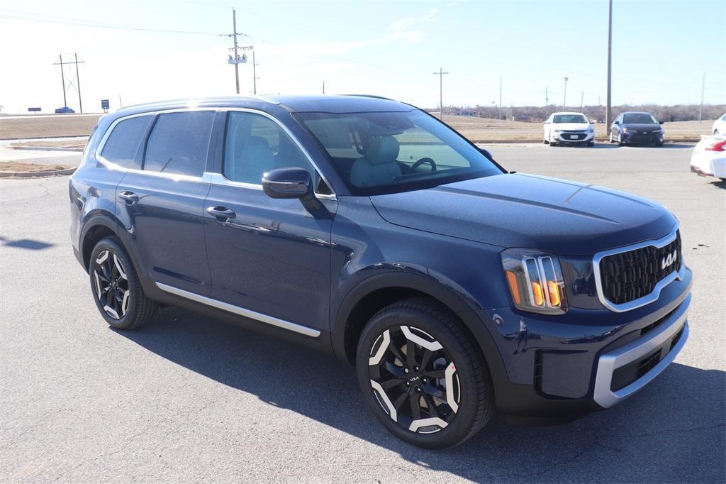 new 2025 Kia Telluride car, priced at $44,705