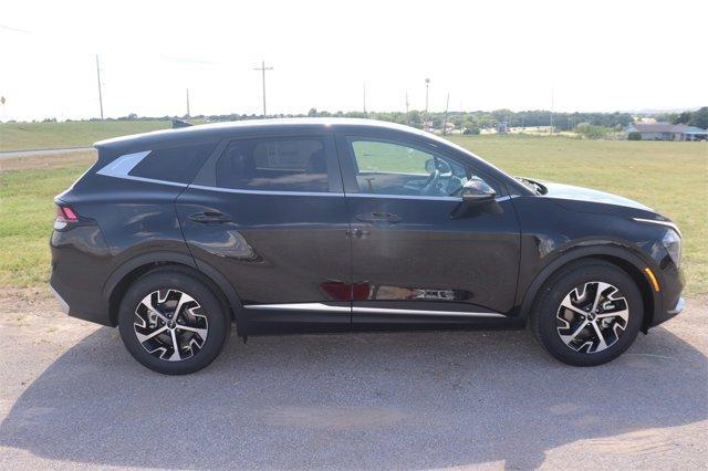 new 2025 Kia Sportage car, priced at $30,965