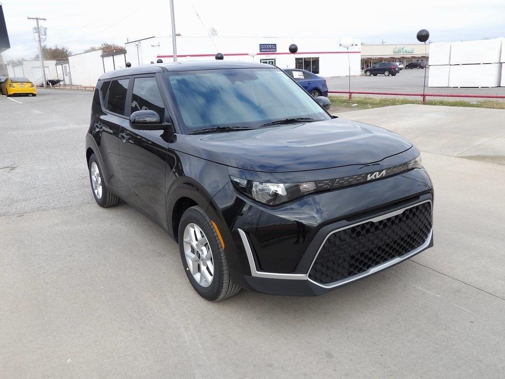 new 2025 Kia Soul car, priced at $22,185