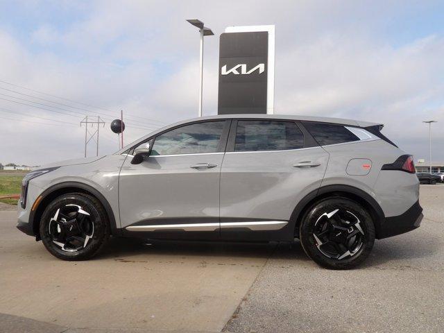 new 2026 Kia Sportage car, priced at $30,647