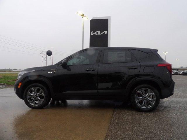 new 2026 Kia Seltos car, priced at $24,401
