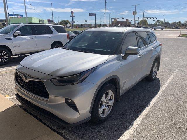 used 2021 Toyota Highlander car, priced at $29,000