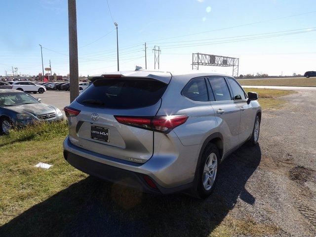 used 2021 Toyota Highlander car, priced at $26,000