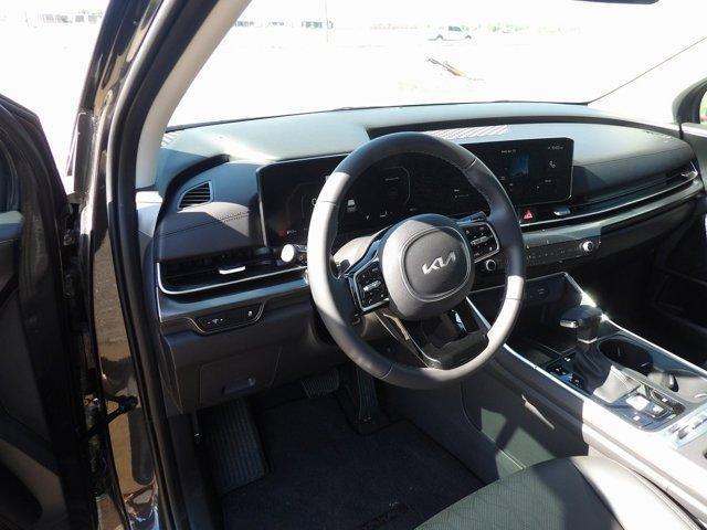 new 2025 Kia Carnival car, priced at $49,760