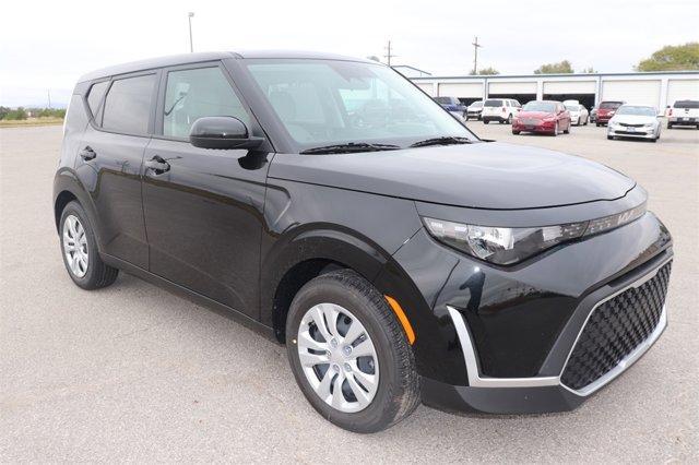 new 2025 Kia Soul car, priced at $20,571