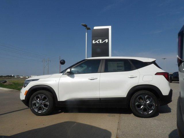 new 2026 Kia Seltos car, priced at $24,401