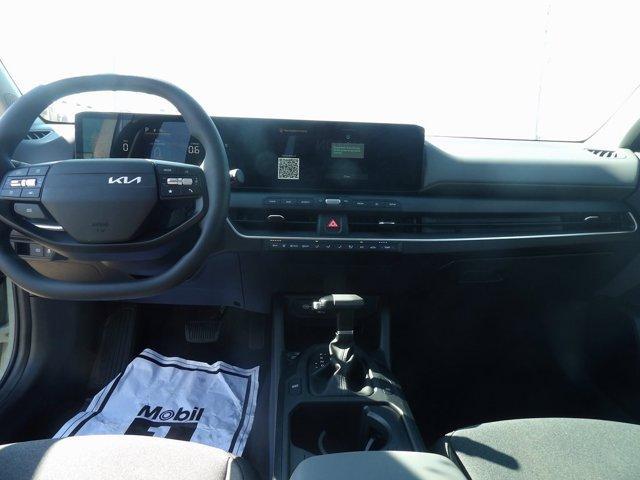 new 2025 Kia K4 car, priced at $25,076