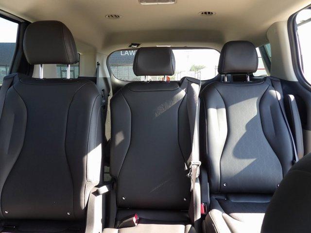 new 2026 Kia Carnival Hybrid car, priced at $44,385