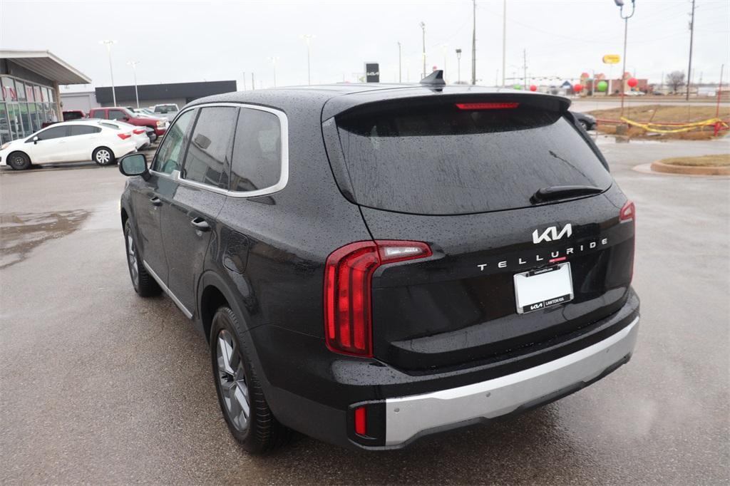 new 2025 Kia Telluride car, priced at $38,305