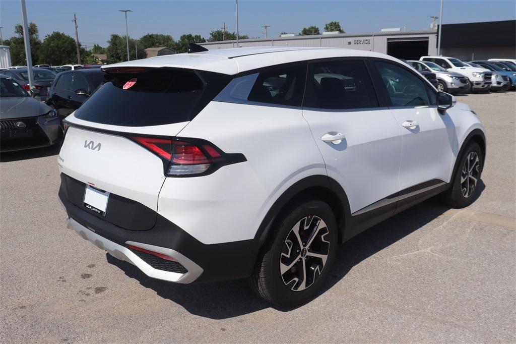 new 2025 Kia Sportage car, priced at $31,235