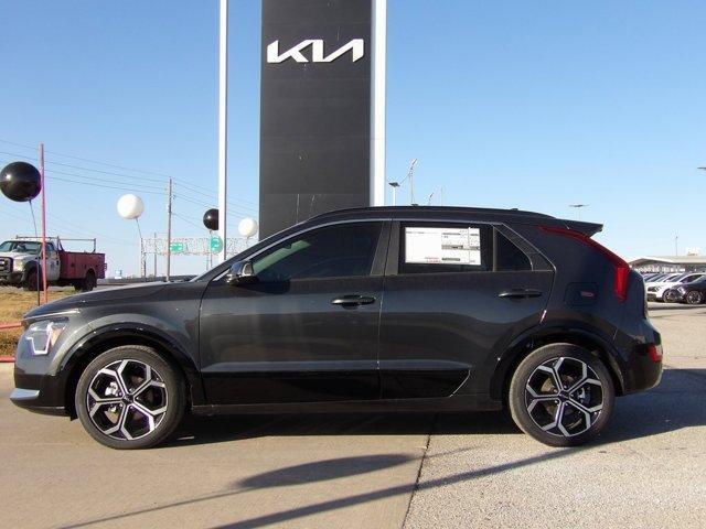 new 2025 Kia Niro car, priced at $33,640