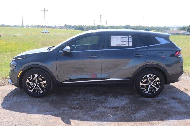 new 2025 Kia Sportage car, priced at $30,300