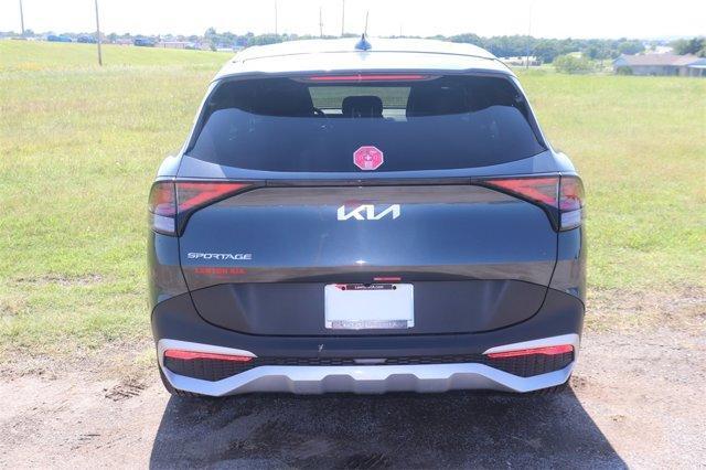 new 2025 Kia Sportage car, priced at $30,300