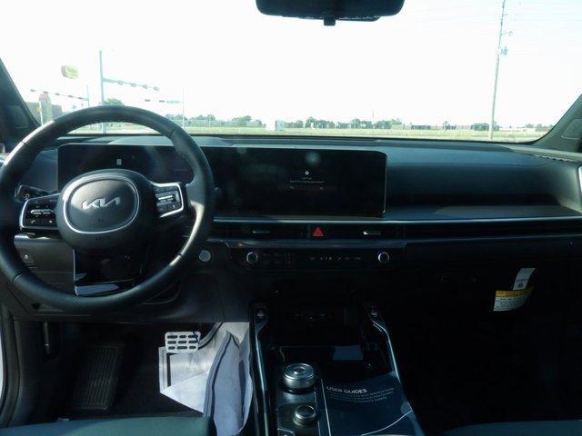 new 2025 Kia Sorento Hybrid car, priced at $44,844