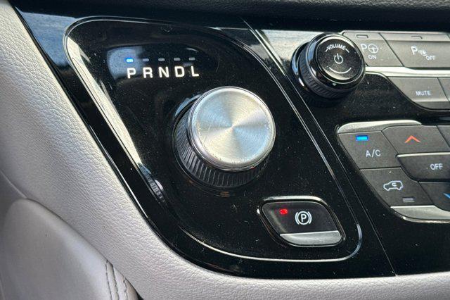 used 2021 Chrysler Pacifica Hybrid car, priced at $24,999