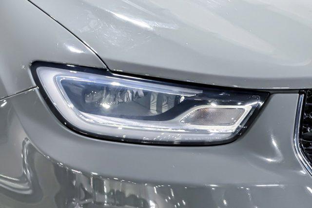 used 2021 Chrysler Pacifica Hybrid car, priced at $24,999