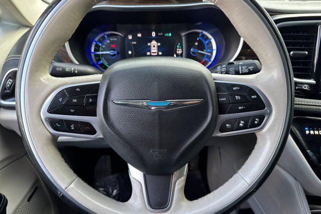 used 2021 Chrysler Pacifica Hybrid car, priced at $24,999
