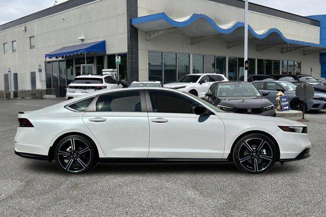 new 2025 Honda Accord Hybrid car, priced at $35,305