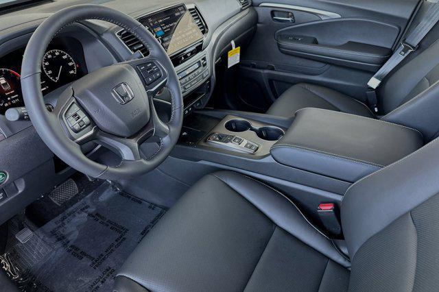 new 2025 Honda Ridgeline car, priced at $43,481