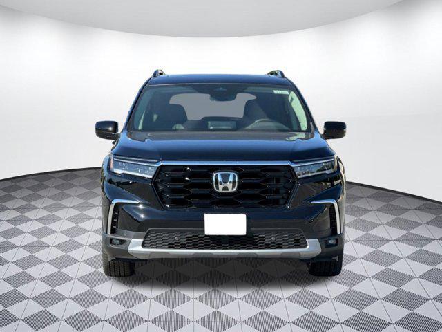 new 2025 Honda Pilot car, priced at $51,651