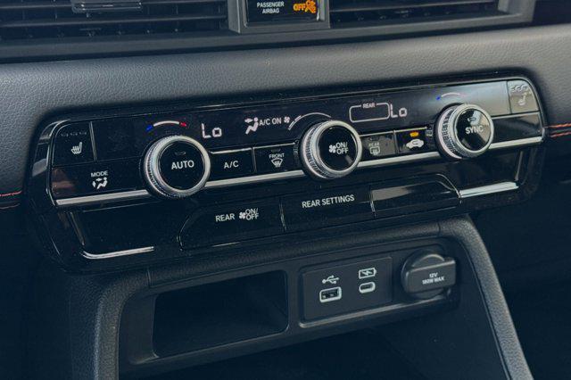 new 2025 Honda Pilot car, priced at $41,591