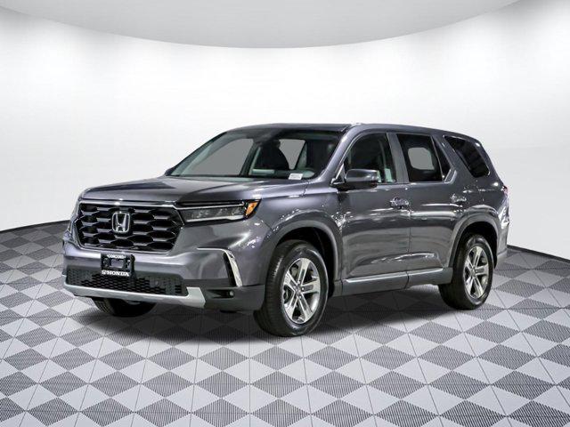 new 2025 Honda Pilot car, priced at $43,191