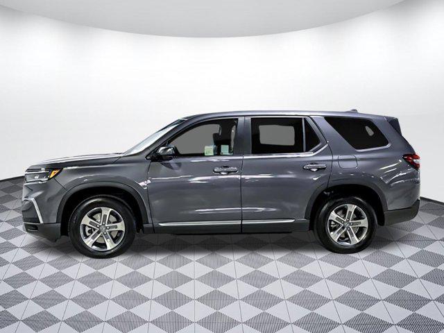 new 2025 Honda Pilot car, priced at $43,191