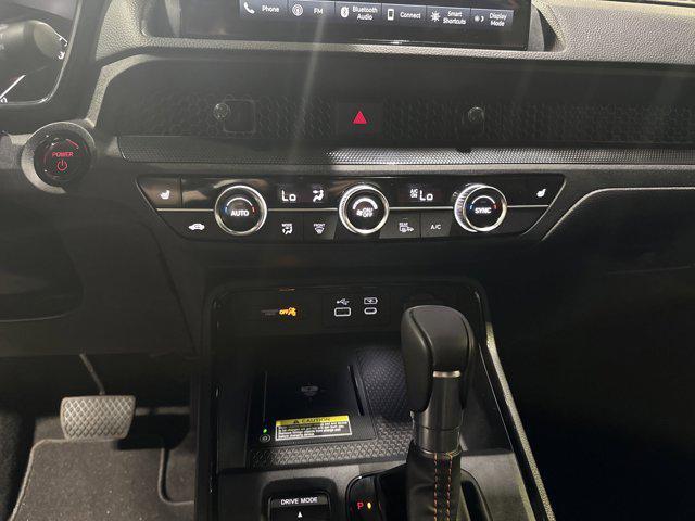 new 2025 Honda CR-V Hybrid car, priced at $39,045