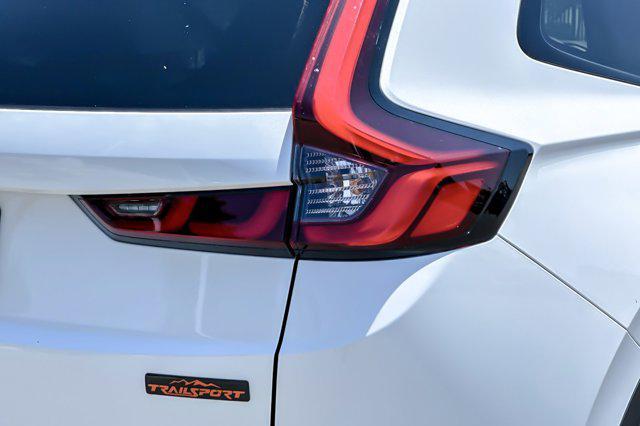 new 2026 Honda CR-V Hybrid car, priced at $39,911