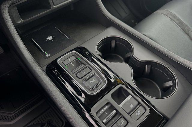 new 2025 Honda Pilot car, priced at $43,391