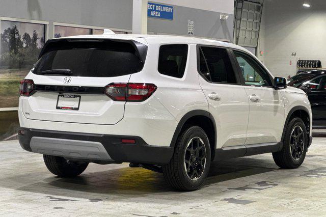 new 2025 Honda Pilot car, priced at $50,200