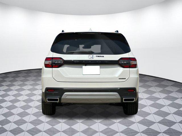 new 2025 Honda Pilot car, priced at $47,401