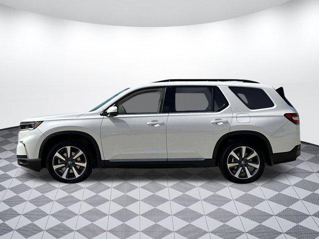 new 2025 Honda Pilot car, priced at $47,401