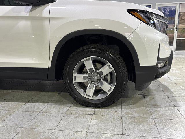 new 2025 Honda Ridgeline car, priced at $43,091