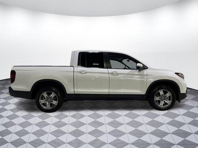 new 2025 Honda Ridgeline car, priced at $43,091