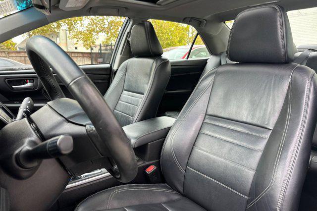 used 2017 Toyota Camry Hybrid car, priced at $16,488