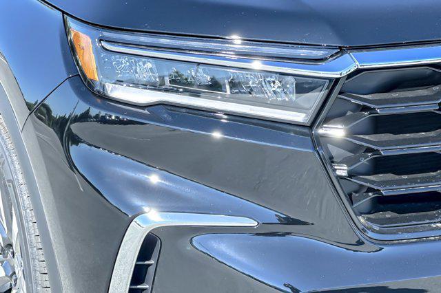 new 2025 Honda Pilot car, priced at $50,351