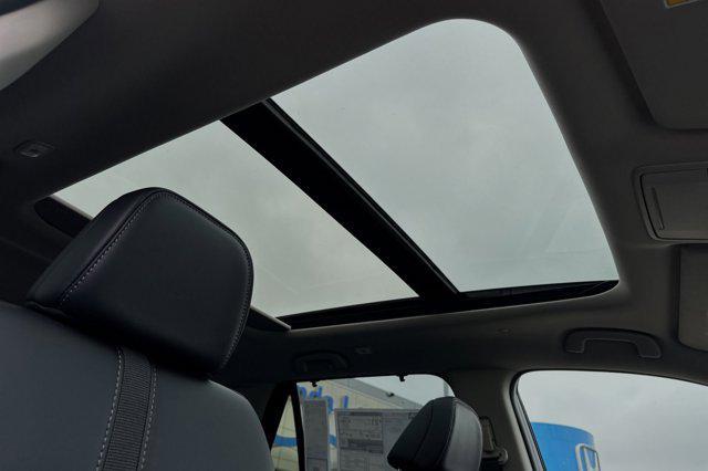 new 2025 Honda Pilot car, priced at $50,351