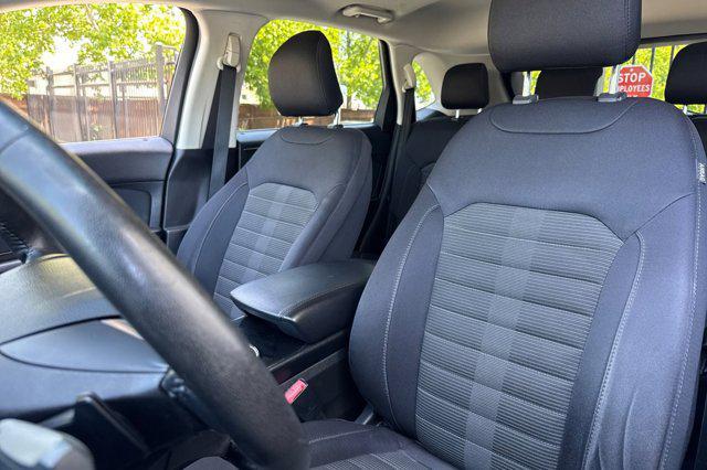 used 2017 Ford Edge car, priced at $12,999