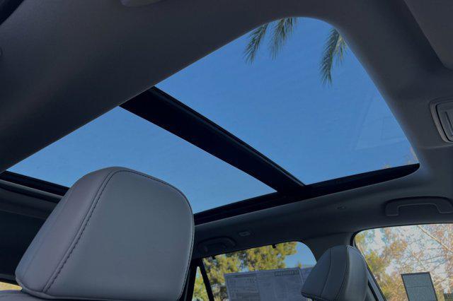 new 2025 Honda Pilot car, priced at $52,101