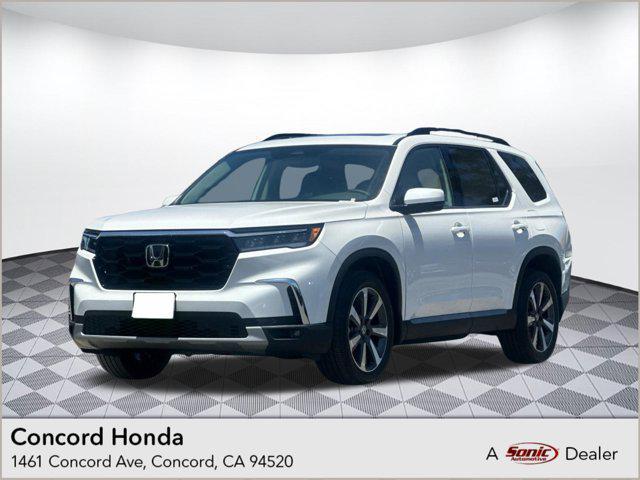 new 2025 Honda Pilot car, priced at $52,101