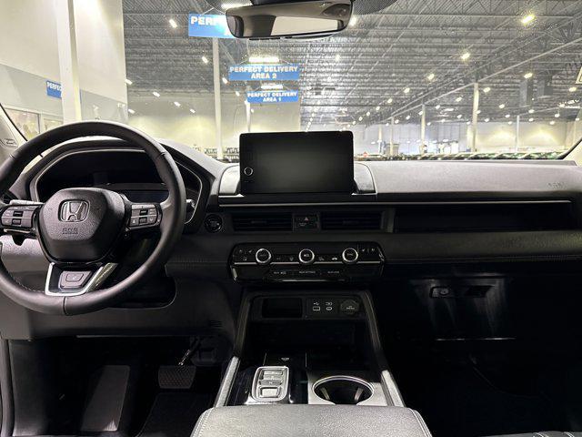 new 2025 Honda Pilot car, priced at $51,591