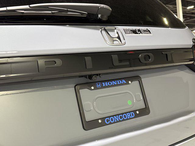 new 2025 Honda Pilot car, priced at $51,591