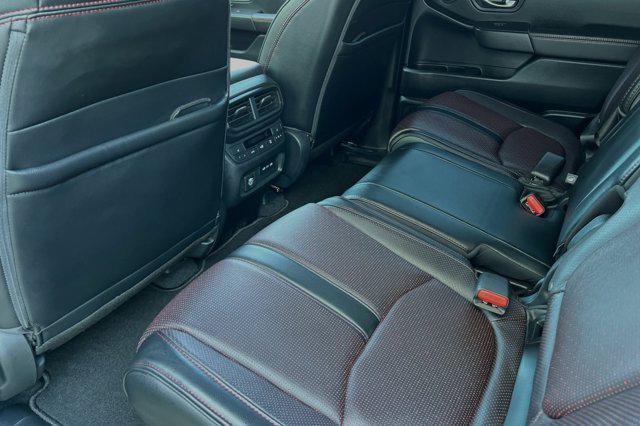 new 2025 Honda Pilot car, priced at $55,331
