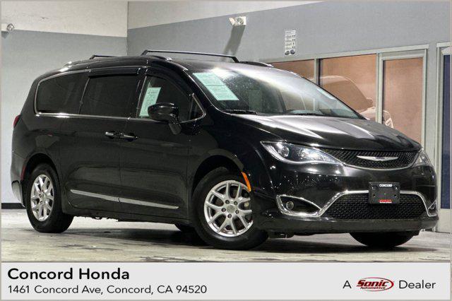 used 2020 Chrysler Pacifica car, priced at $16,498