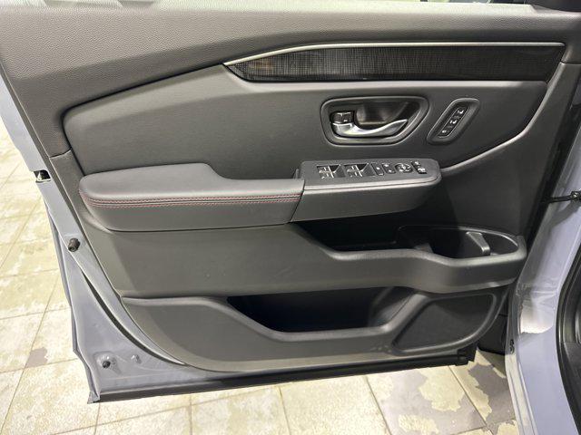 new 2025 Honda Pilot car, priced at $56,485