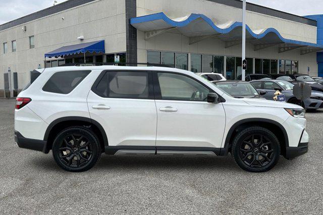 new 2025 Honda Pilot car, priced at $55,131